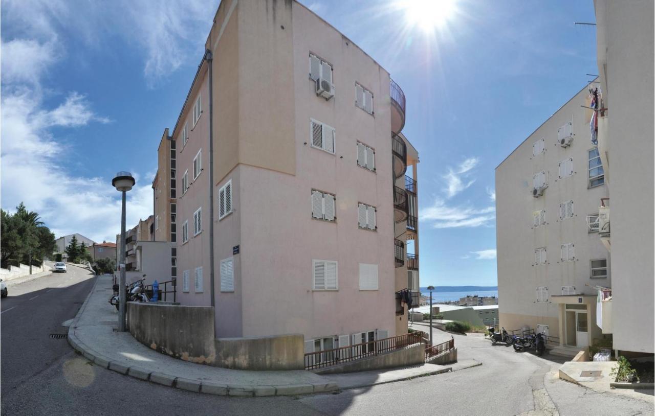 Stunning Apartment In Makarska With Kitchen Buitenkant foto